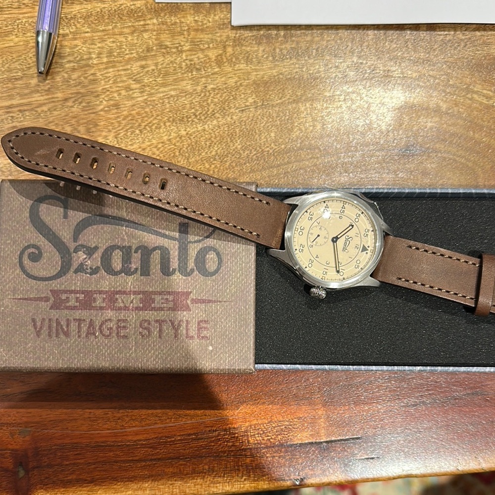 Szanto Vintage Style Brown Leather Watch